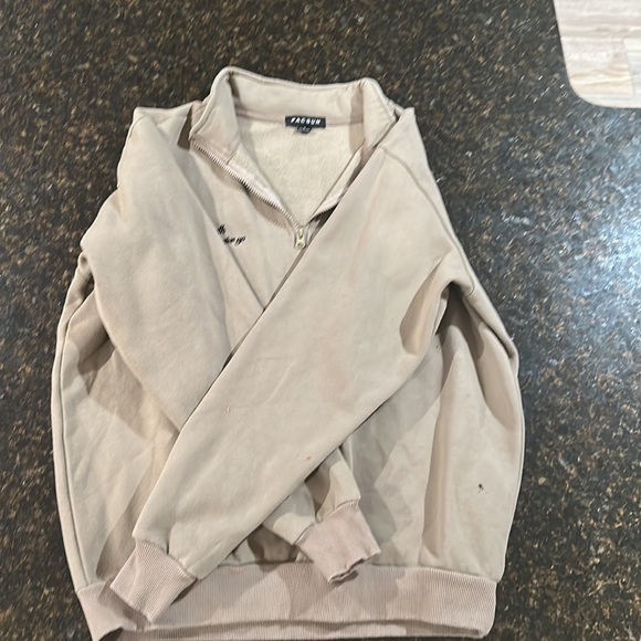 Collared zip up - Picture 2 of 5